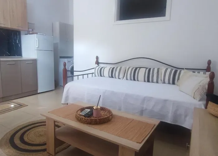 Aelia Holiday home *