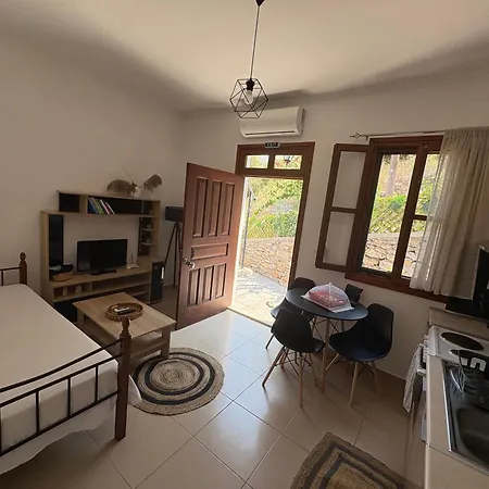 Vakantiehuis Aelia Sými